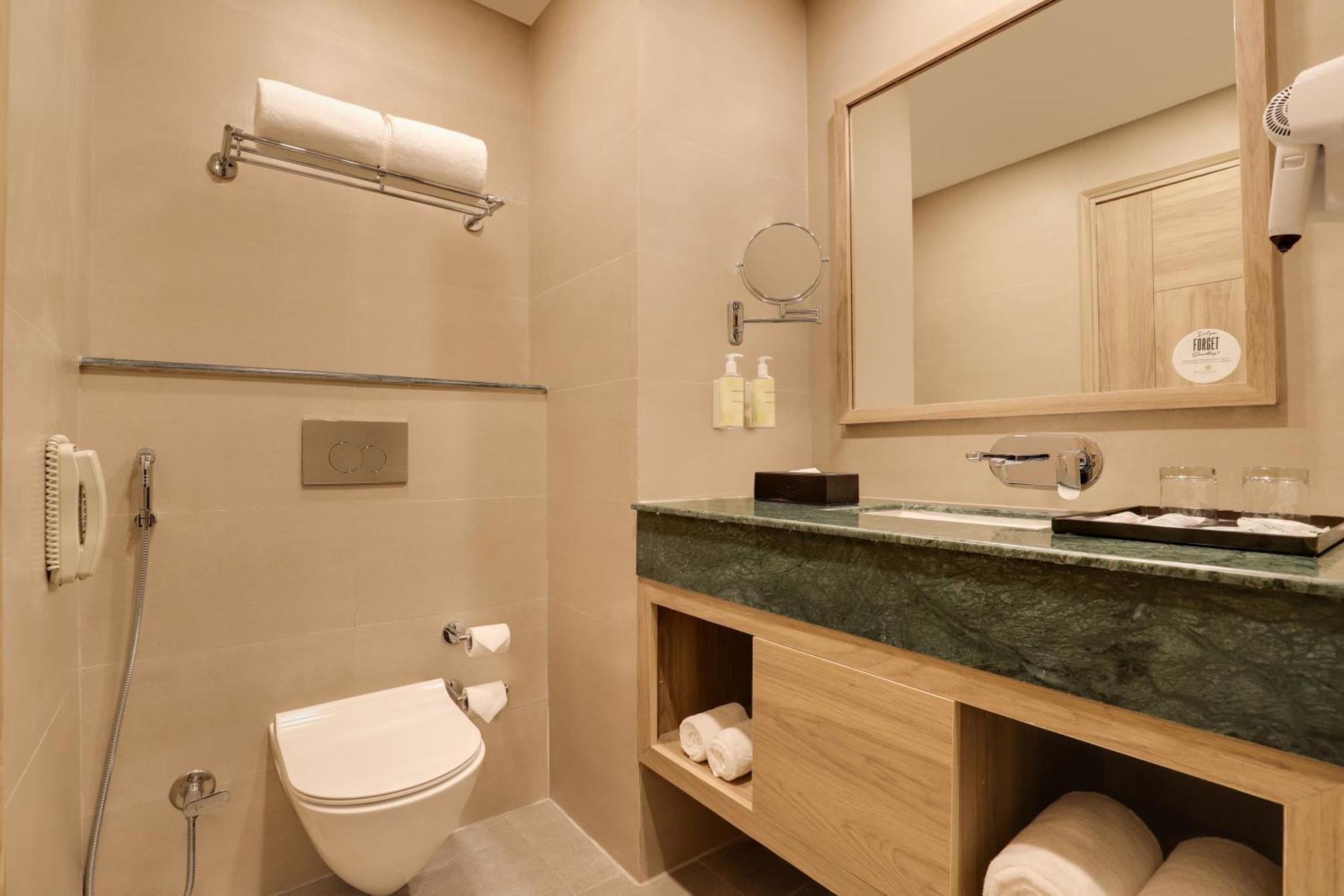 Lemon Tree Hotel, Rishīkesh Екстериор снимка