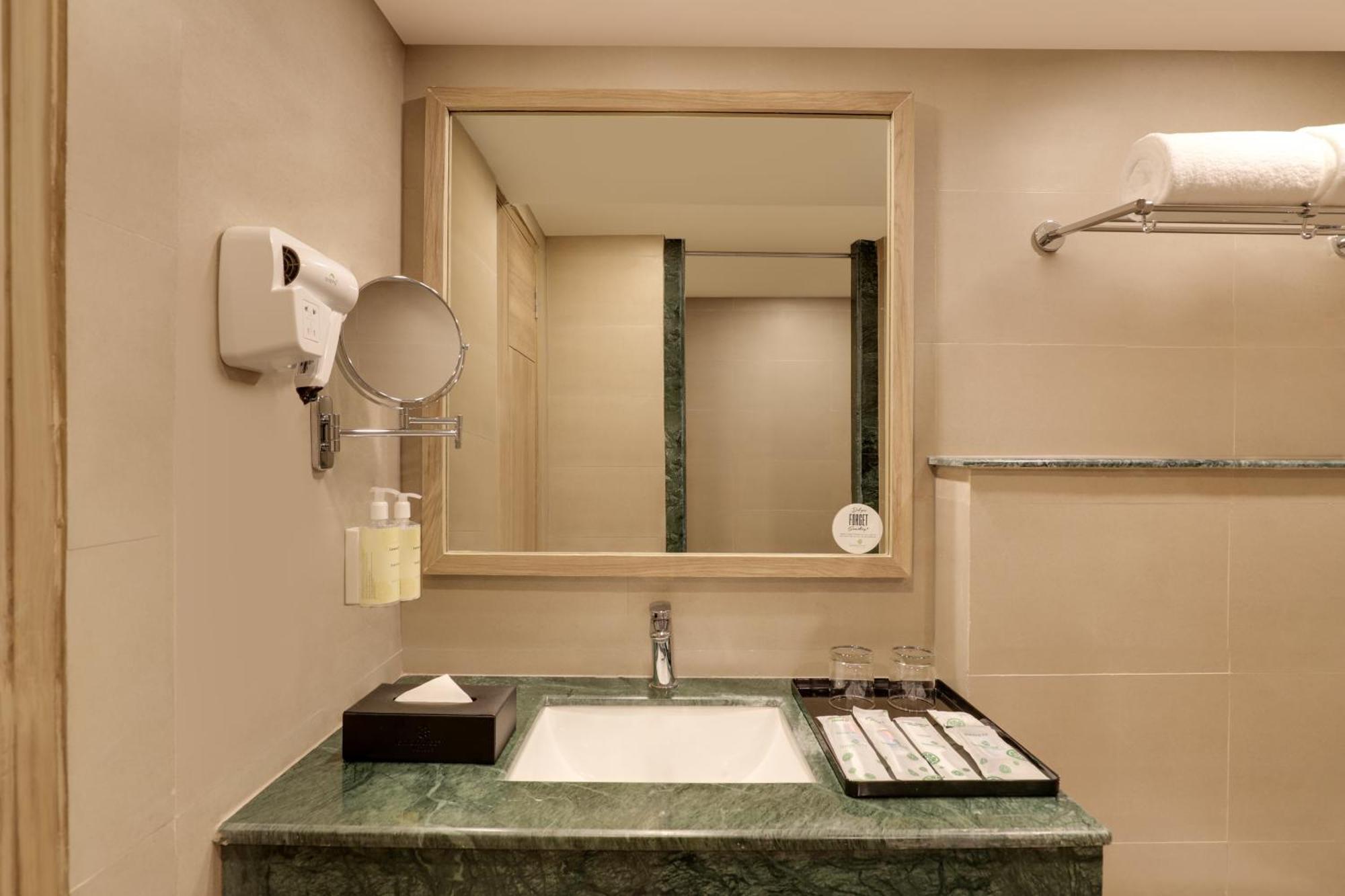 Lemon Tree Hotel, Rishīkesh Екстериор снимка