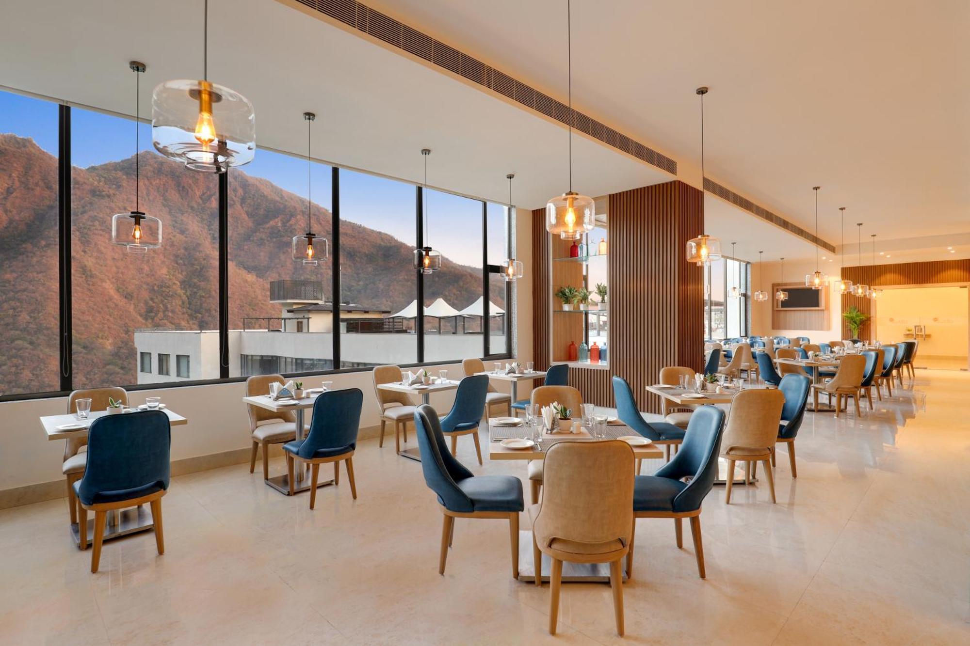 Lemon Tree Hotel, Rishīkesh Екстериор снимка